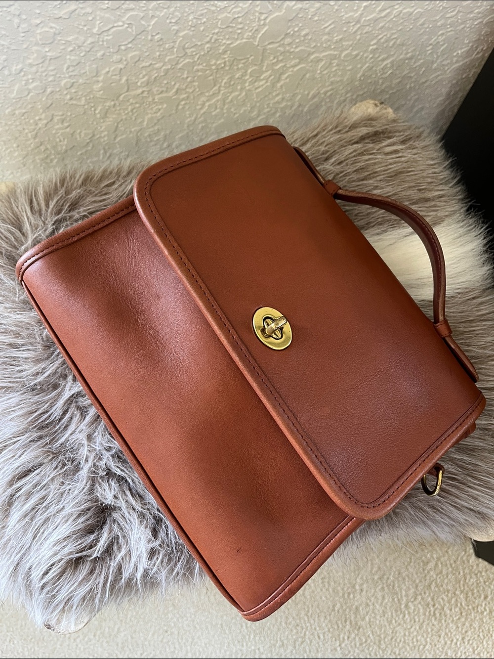 Vintage Coach 9870 Court Bag in British Tan - No Hangtag - Picture 3 of 16